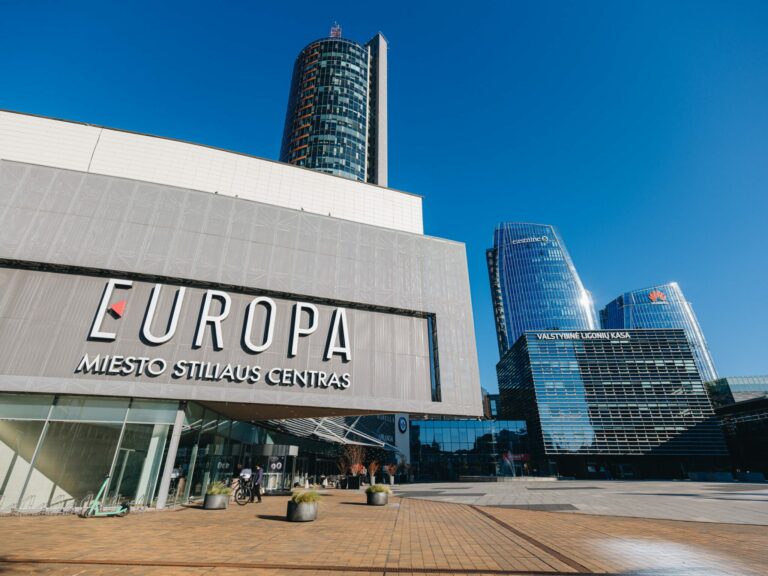 baltic-horizon-sells-share-in-parking-house-of-europa-shopping-centre